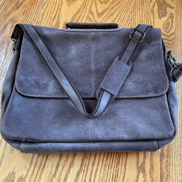 Le Donne Brown Leather Messenger Bag - Picture 14 of 14